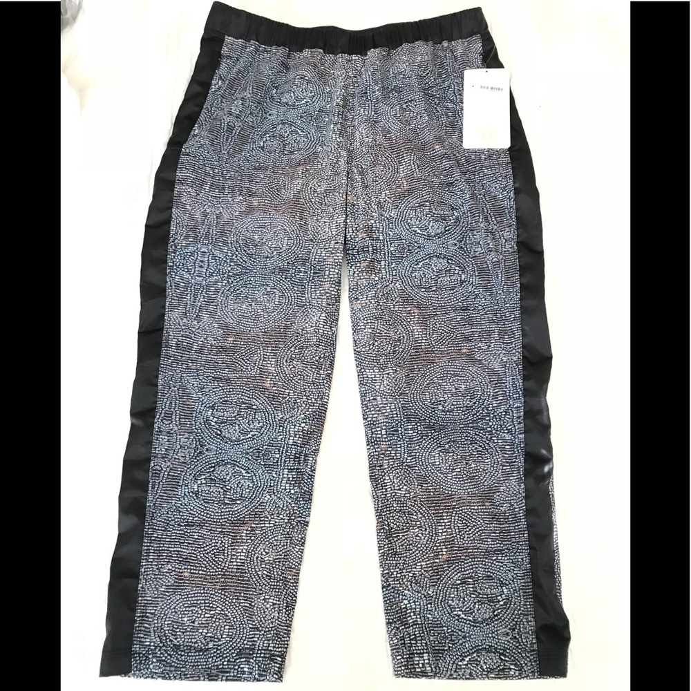 New Lululemon Rise Shine Trouser Pants Sz 8 NWT